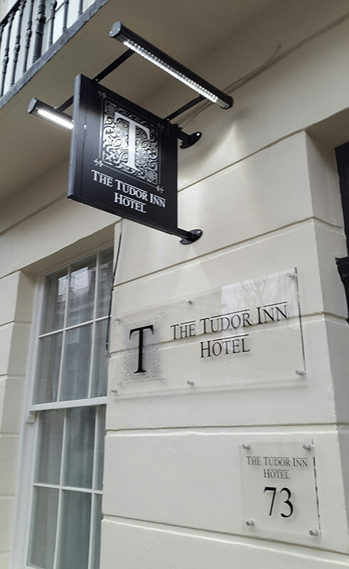 tudorinn2